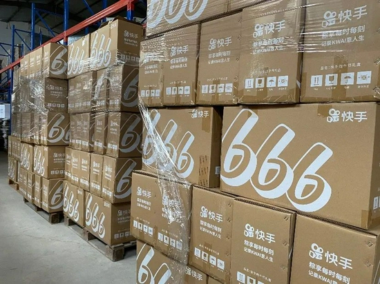 快手愛(ài)心物資馳援河南，照片由快手提供面